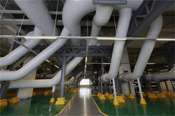 閉式冷卻塔選擇橫流好還是逆流好？(鶴壁橫流閉式冷卻